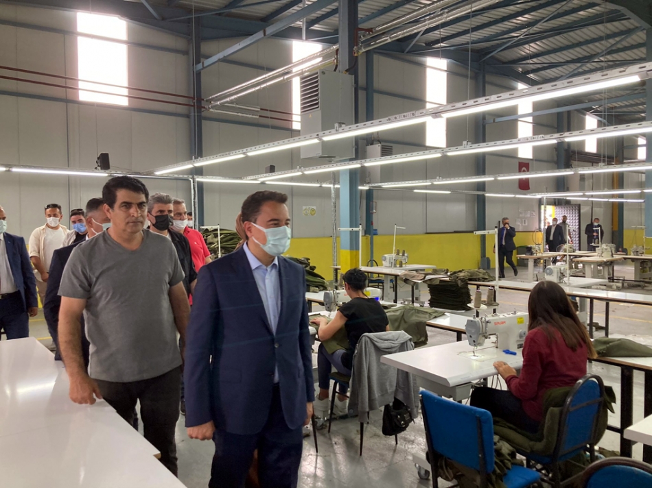 ALÄ° BABACAN'DAN POSOF TEKSTÄ°L'E ANLAMLI ZÄ°YARET - Ardahan