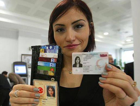 Yeni Ehliyetler Nisan 2014'te dağıtılacak