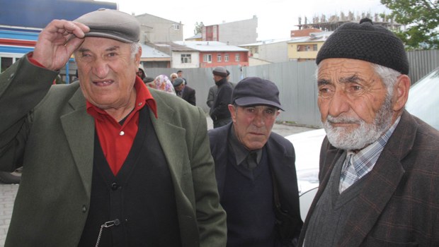 Kaçırılan Konsolos Yılmazın yakınları endişeli