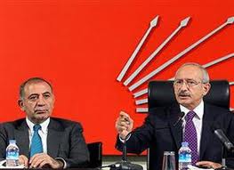CHP'de ''yeni'' aktörlerin ''post'' kavgası