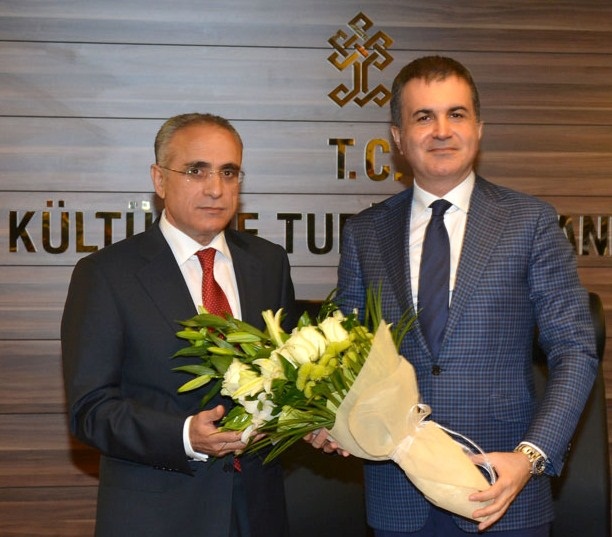 Yalçın Topçu, bakanlık görevini devraldı