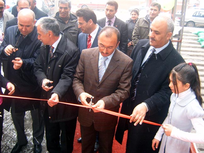 Cadde Cafe açıldı