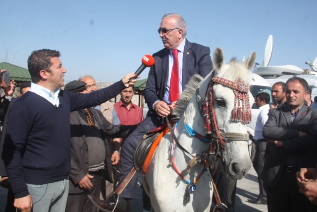 Milletvekili Ensar Öğüt'ten anlamlı mesaj