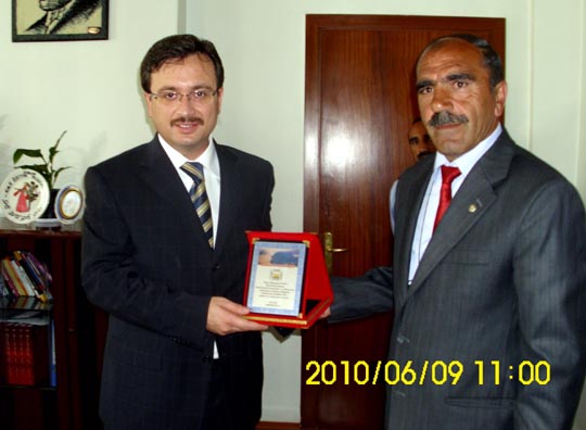 Süleyman Ovalı yılın en başarılı Kaymakamı seçildi