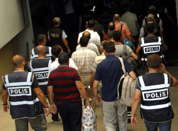 Ardahan'da 51 polis meslekten ihraç edildi!