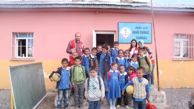 Çıldır Kızılayı, Öğrencilerin Gülen Yüzü Oldu