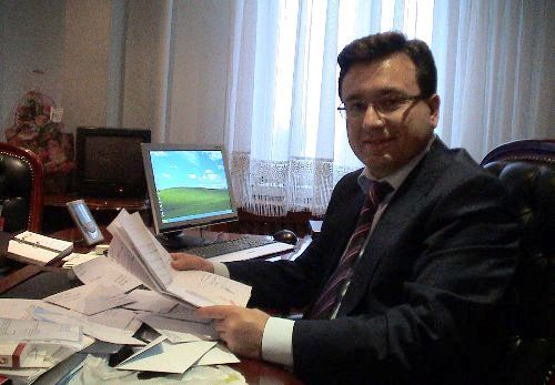 Takdir edilmesi gereken başarılı kaymakama eğitim soruşturması!
