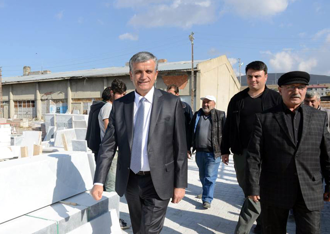 Vali Özefe'den Esnafa ziyaret, Başkandan teşekkür