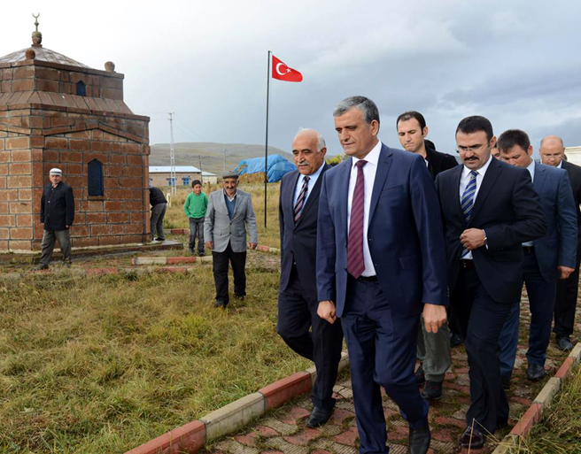 Vali İbrahim Özefe, Çıldır'ı yine ziyaret etti