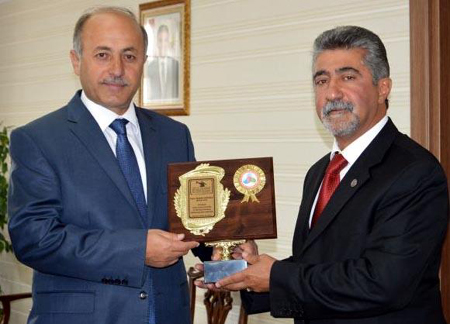 Vali Azizoğlundan esnafa ince mesaj!