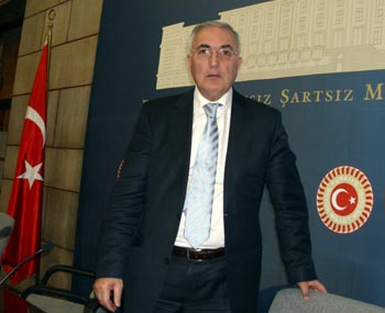 Öğüt'ten Gürsel Tekin'e hemşeri desteği