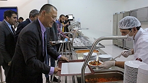 ARÜ Rektör Vekili Prof. Dr. Doğan öğrenciler ile buluştu
