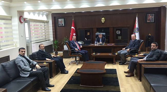 CHP’den polise ve askere moral ziyareti