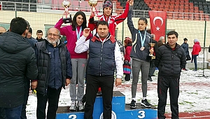 Göleli gençler başarılarını Çayan Çapan’a armağan etti