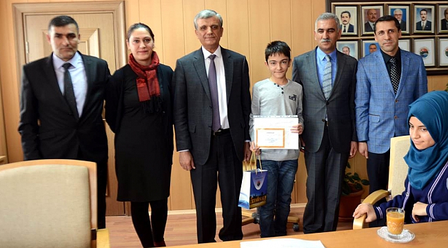 Vali Özefe, TEOG şampiyonlarını misafir etti