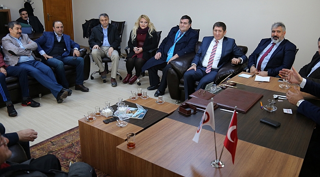 AK Parti ve CHP’li üyeler, Kültür Evi'nde