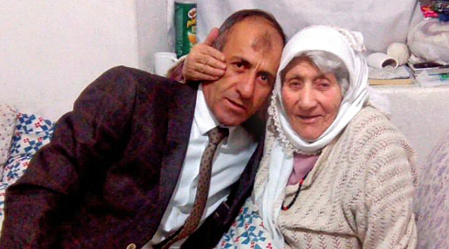 Erol Özer'in annesi vefat etti