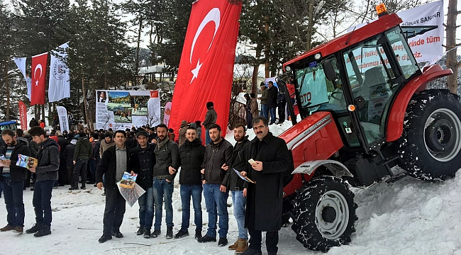 KOÇ TRAKTÖRDEN ÇİFTÇİLERE MÜTHİŞ KOLAYLIK