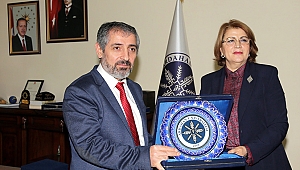 AZERBAYCAN UYRUKLU ÖĞRENCİLERLE GÖRÜŞTÜ