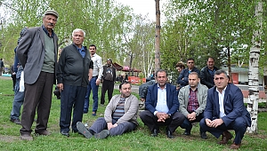 CHP'LİLER OTURMA EYLEMİ BAŞLATTI