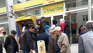 KUYRUK HER GEÇEN GÜN ARTIYOR