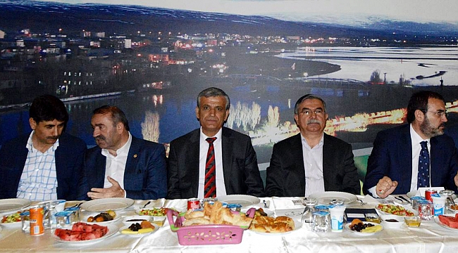 CEHALET VE YOKSULLUK DÜŞMANIMIZDIR
