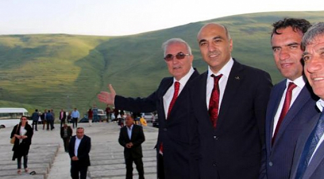 BAŞKAN ÖNAL, 11 TEMMUZ'DA HER KESİ DAVET ETTİ