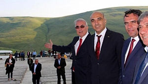 BAŞKAN ÖNAL, 11 TEMMUZ'DA HER KESİ DAVET ETTİ