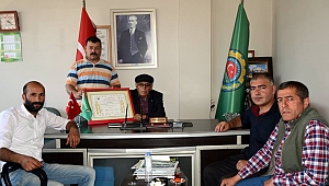 Çiftçi dostuna şeref belgesi