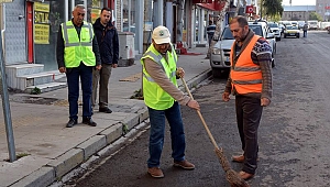 Çöpleri Başkan Köksoy toplayacak temizliği de
