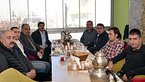 İki Başkan adayından birleşme kararı