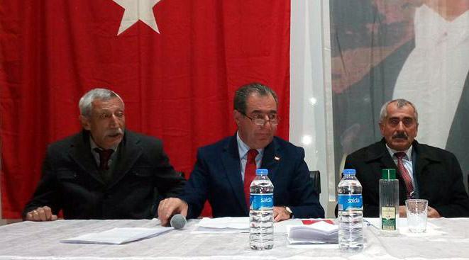 CHP'de sessiz sedasız kongreler