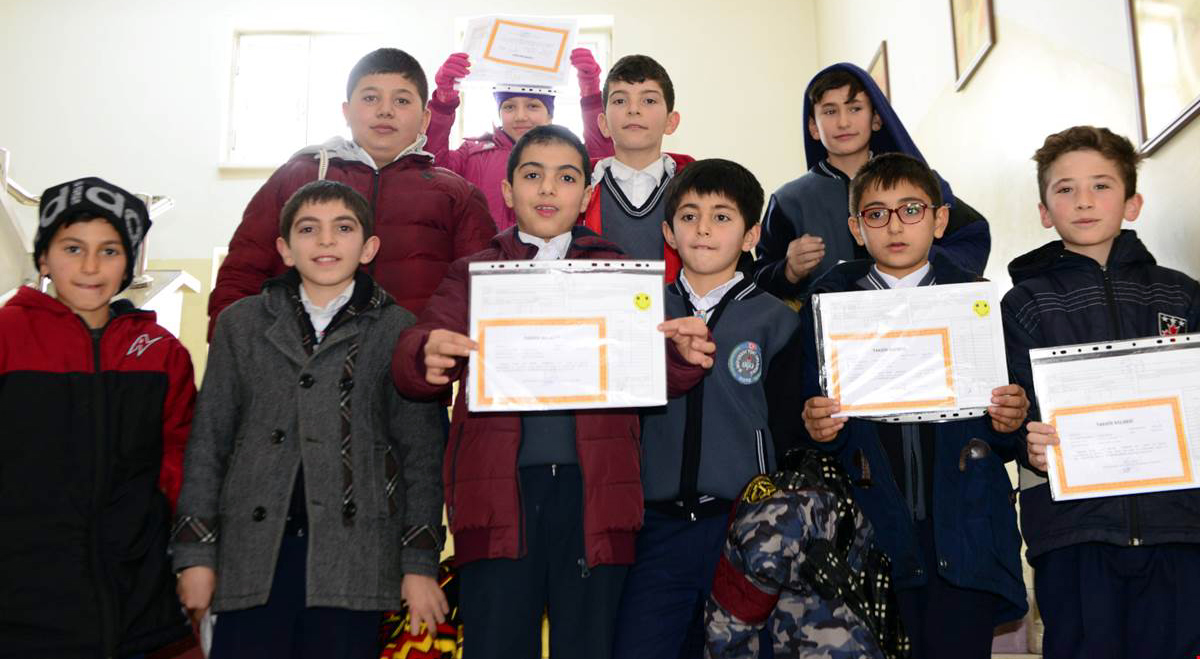 Gelene teşekkür, gidene takdir, yolda geçene …!