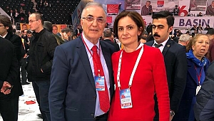 Ensar Öğüt, CHP Kurultayı’na renk kattı!