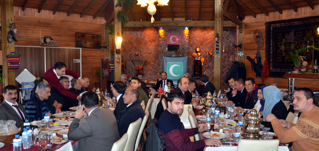 Yeşilay kahvaltısında Afrin tartışması