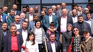 Çıldır Ak Parti Teşkilatı kahvaltıda bir araya geldi