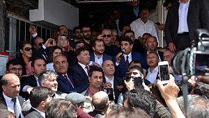 Ak Parti Ardahan'ı salladı