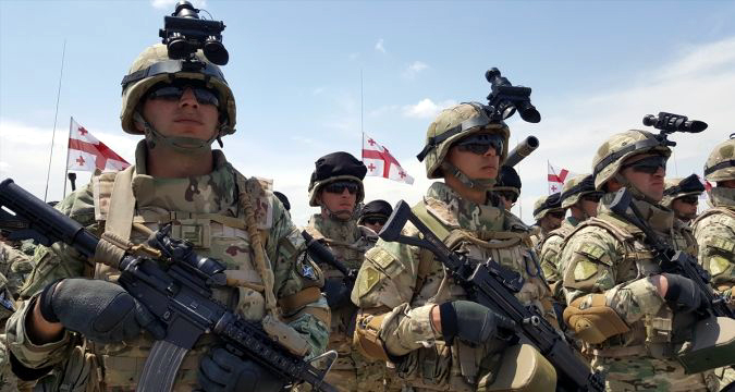Savaş Gemileri komşu Gürcistan’da!