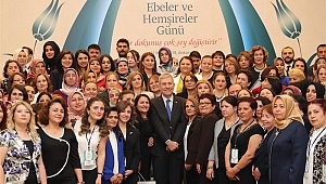 Solmaz Ebe Ardahan'da yılın ebesi seçildi