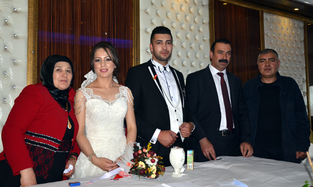 Yılmaz ve Arpaçay Ailelerinin mutlu günü
