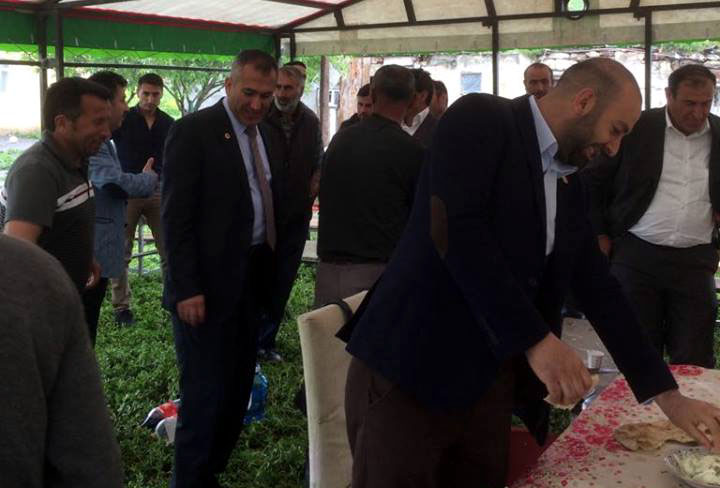 Ak Parti tabanı Saadet’te mi kayıyor?