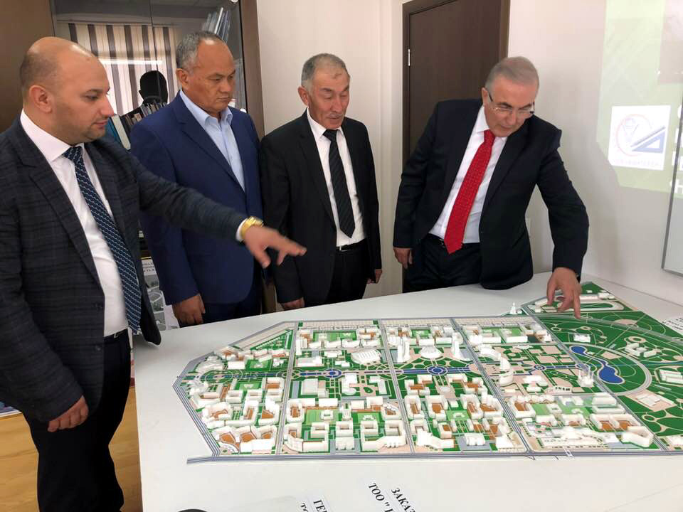 Kazakistan’dan Ensar Öğüt’e 50 bin konut teklifi