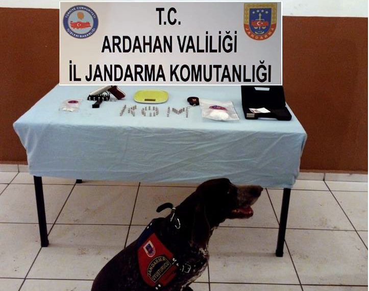 JANDARMA GÖZ AÇTIRMIYOR