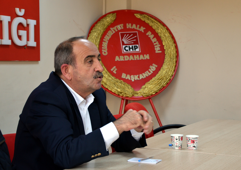 Şükrü Bozyiğit’ten bazı aday adaylarına eleştiri
