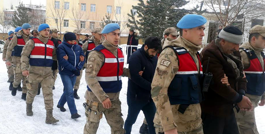 16’sı tutuklandı, Büyükbaba dışarıda iddiası!