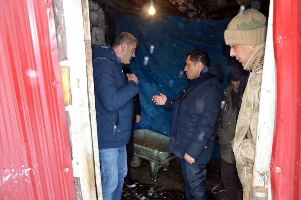 Ardahan'da ev çöktü 1 ölü, 2 yaralı