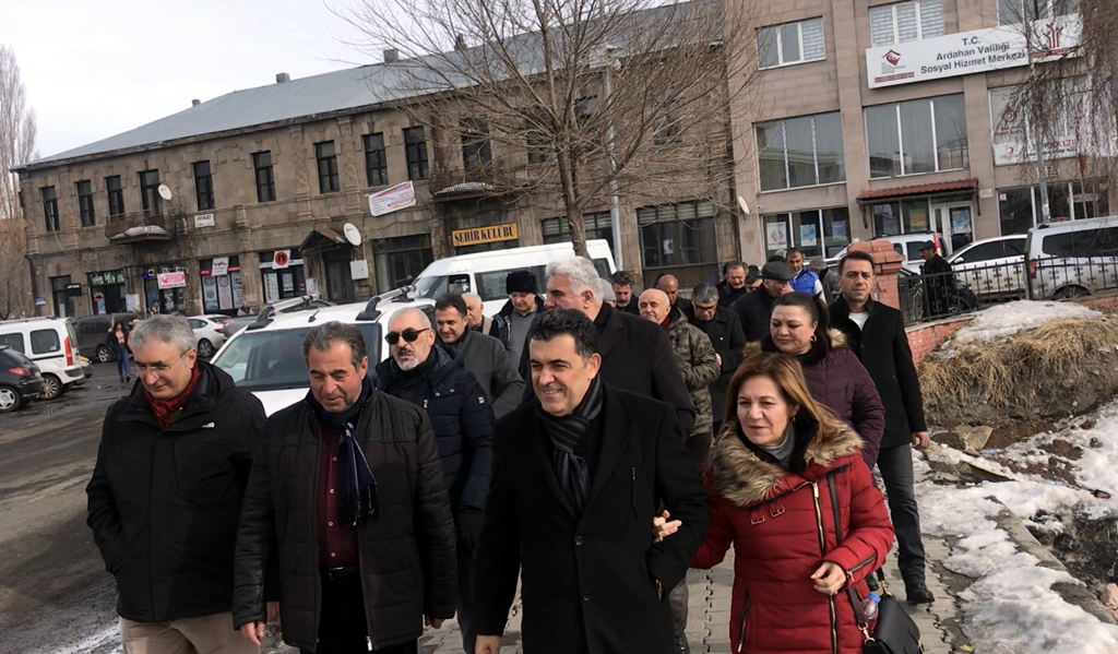 Faruk Demir: İhalelere Ardahan maddesi konulacak