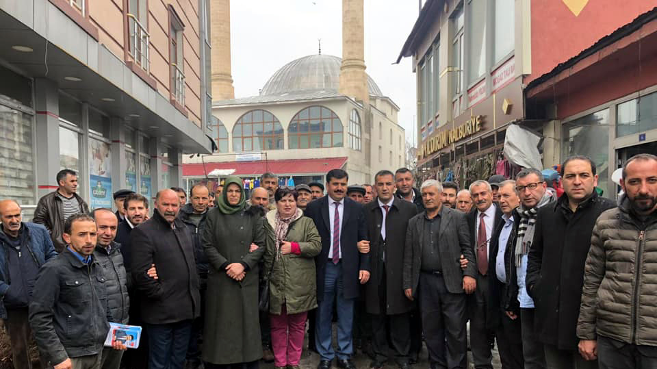  ÖZEL ÖZEN SEVGİSİ CADDELERE SIĞMADI!