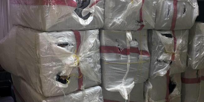 65 BİN 500 PAKET KAÇAK SİGARA YAKALANDI