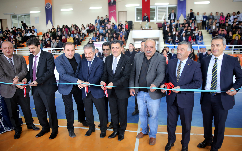 ARDAHAN ÜNİVERSİTESİ TANITIM GÜNLERİ BAŞLADI